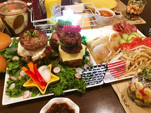 ハンバーグタワーでセルフハンバーガー